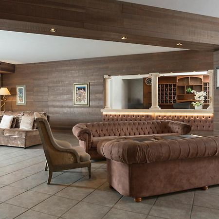 Hotel Don Luis Кастель-ди-Сангро Экстерьер фото