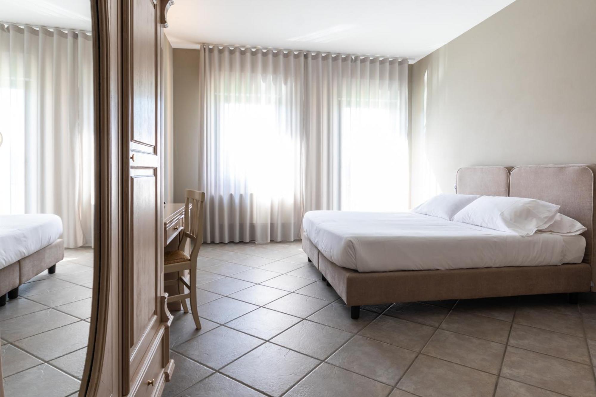 Hotel Don Luis Кастель-ди-Сангро Экстерьер фото