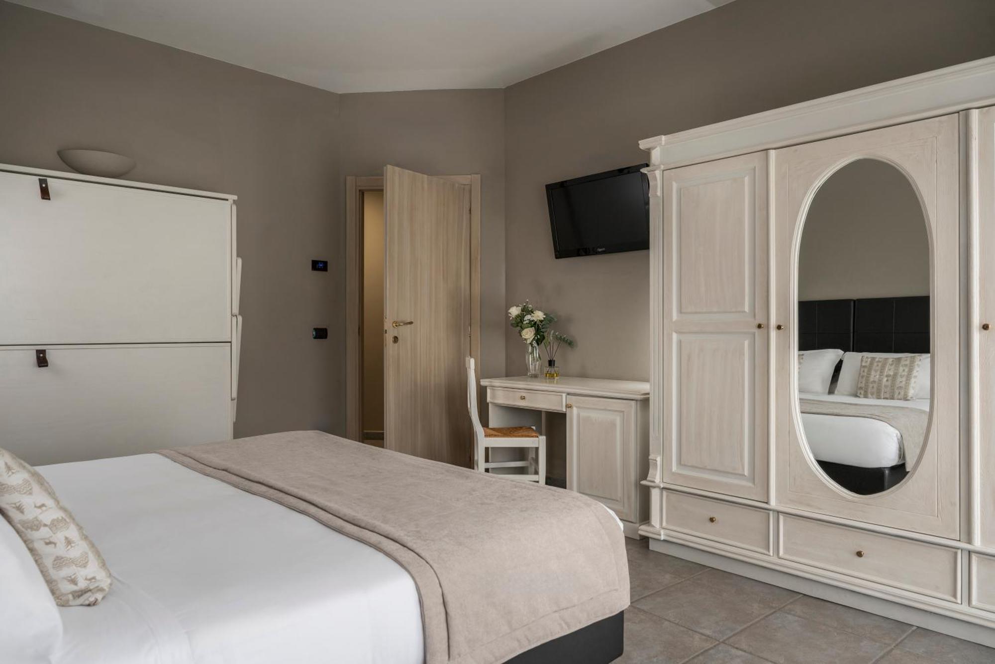 Hotel Don Luis Кастель-ди-Сангро Экстерьер фото