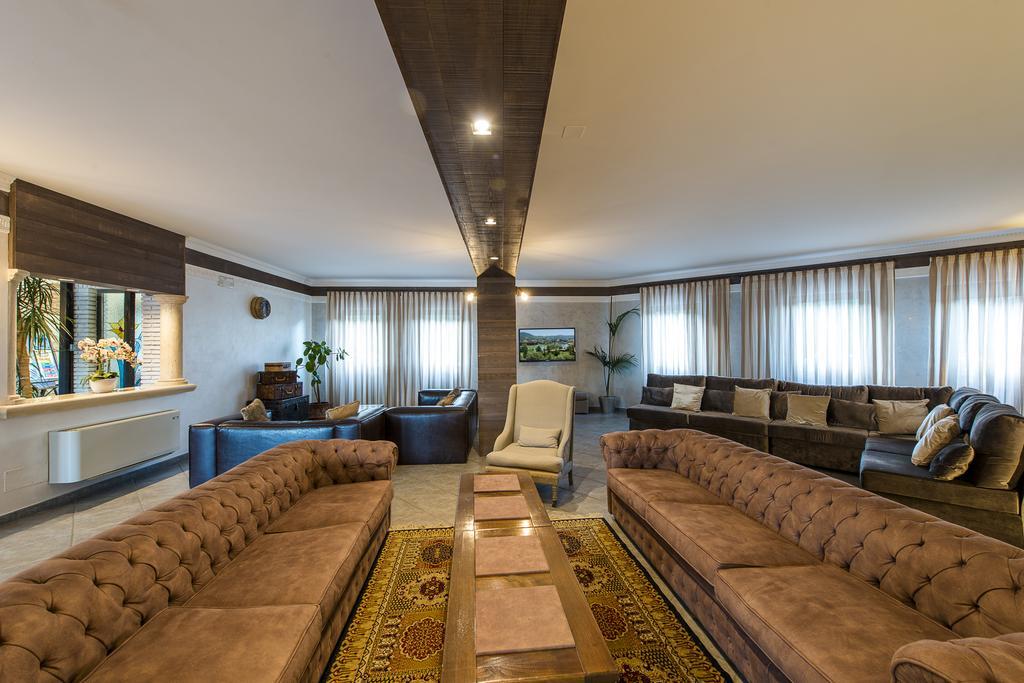 Hotel Don Luis Кастель-ди-Сангро Экстерьер фото